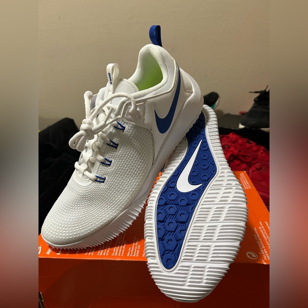 Nike Air Zoom Hyperace 2 White Black Women’s volleyball shoes Sz 13 brand new